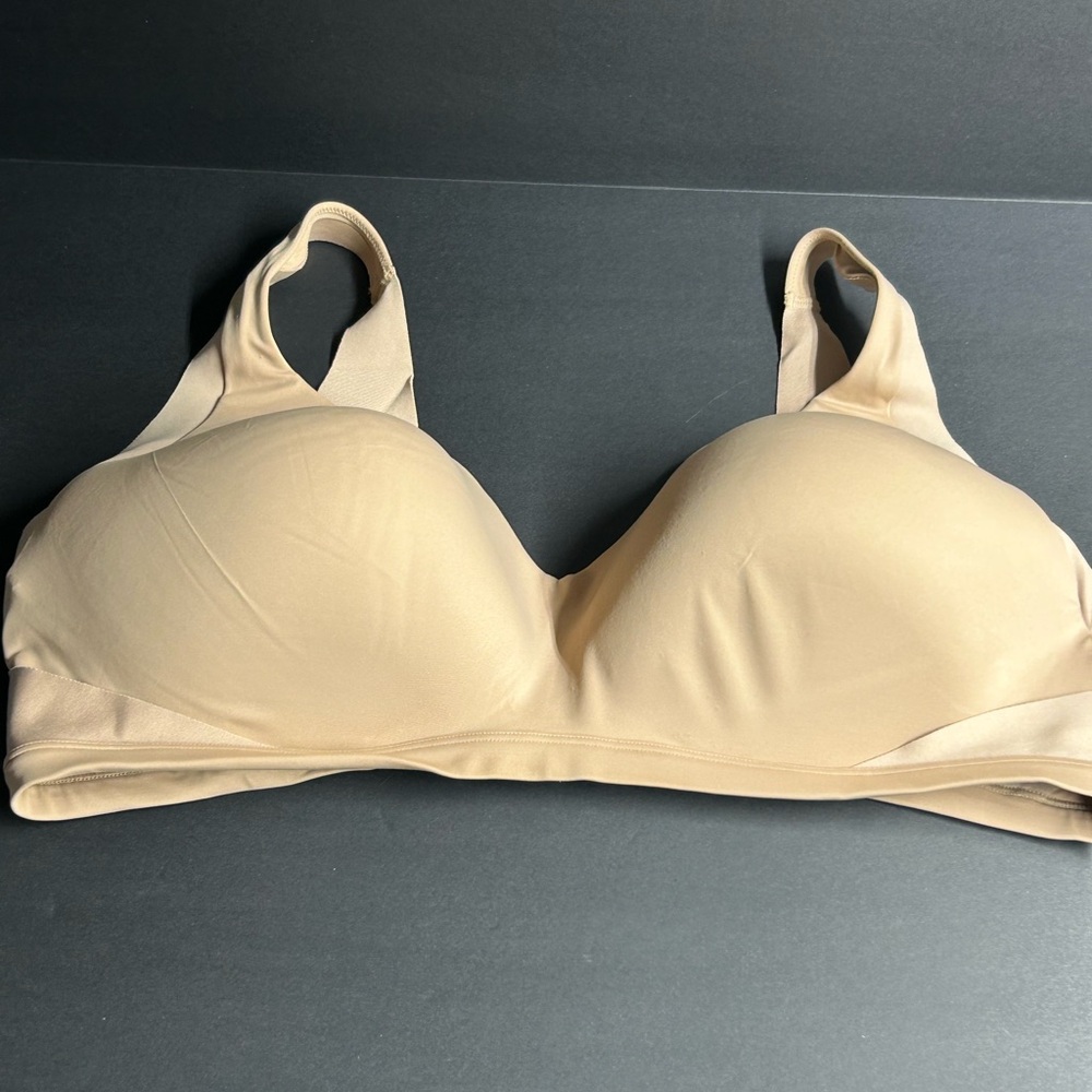 Warner's Light‎ Beige No Side Effects Wireless Back Smoothing Bra 2XL